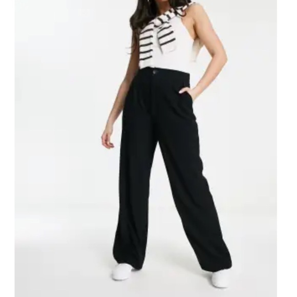 ASOS Stradivarius Wide Leg Relaxed Dad Pant (Black) - Picture 1 of 7